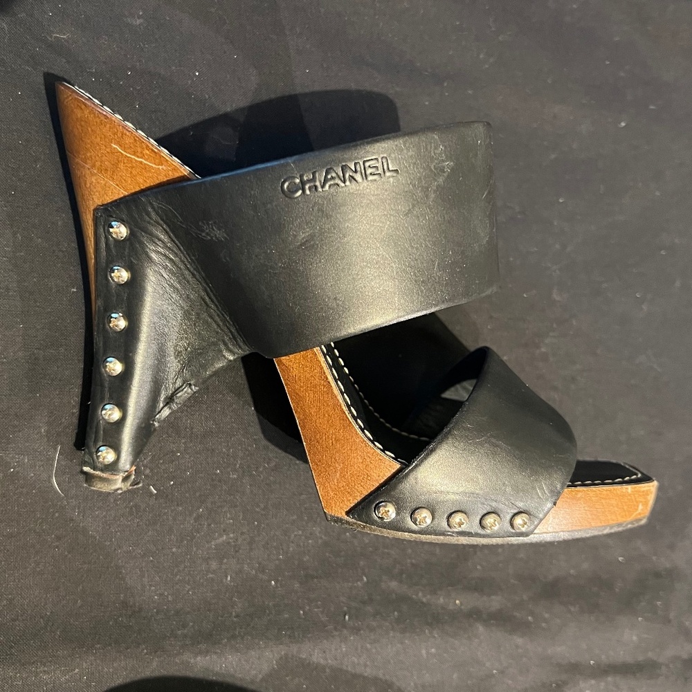 Chanel Heels - Picture 6 of 8